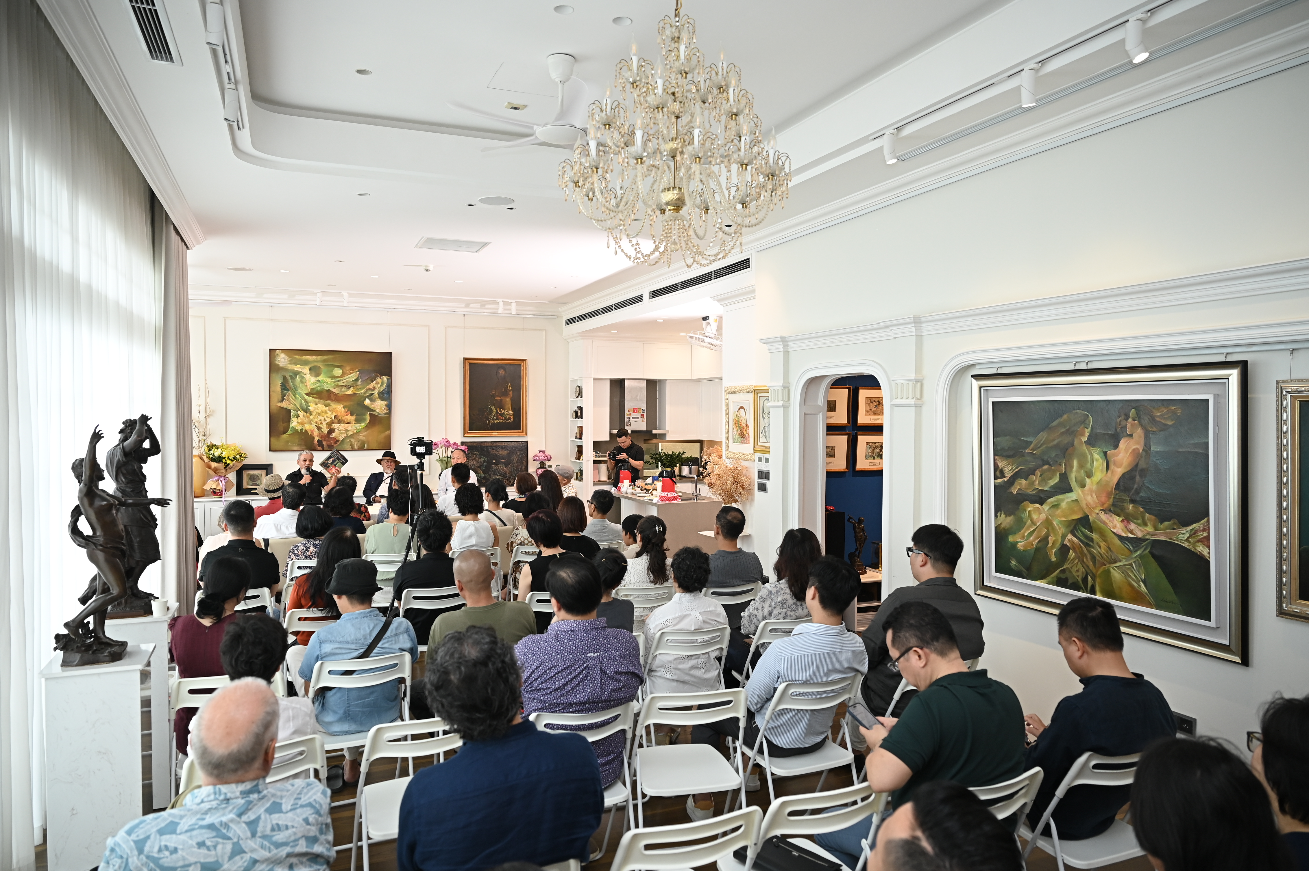 Tọa đàm nghệ thuật "Hội họa sĩ trẻ Sài Gòn trước năm 1975: Một thời nhớ lại" - 8